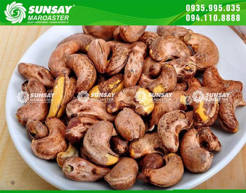Hạt điều sau khi được rang có độ chín đồng đều, không bị cháy sém