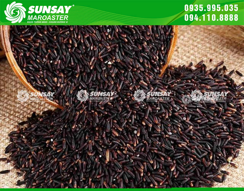 Thành phẩm có độ giòn ổn định, dễ nghiền mịn và rất phù hợp để sản xuất bột ngũ cốc, đồ uống dinh dưỡng hoặc gạo lứt rang đóng gói